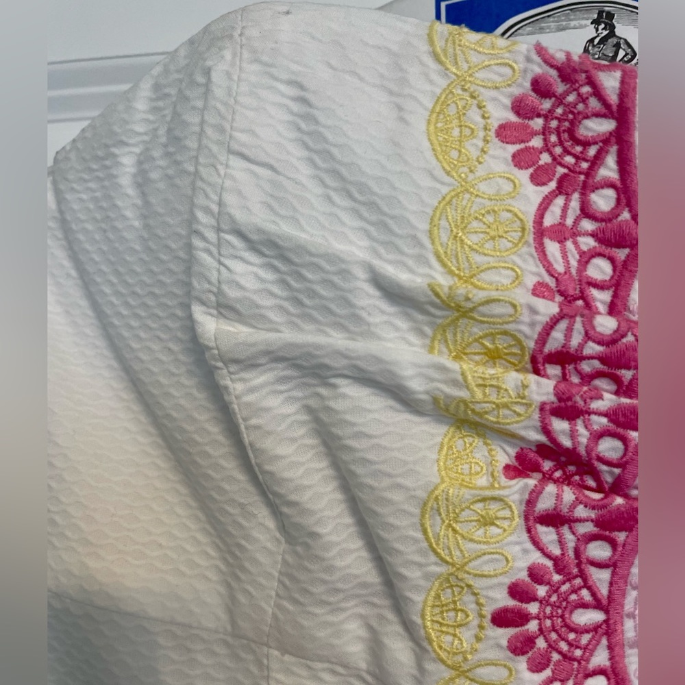 Lilly Pulitzer White Strapless Dress with Gold Zipper - Picture 6 of 13